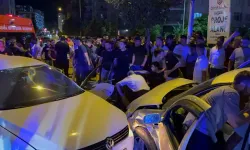 3 Otomobil Çarpıştı, 7 Kişi Yaralandı