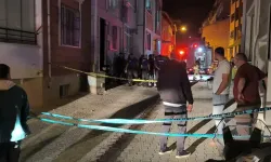 5 katlı binada yangın; 4 kişi dumandan etkilendi