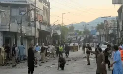 Polis karakolu önünde patlama: 14 ölü