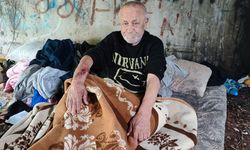 Adana'da evsiz kalan yaşlı adam ölü bulundu!