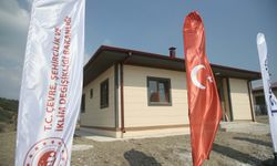 Balıkesir Sındırgı'da depremzedeler için 305 konutun kurası çekildi