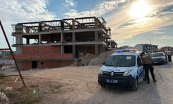 İnşaattan 3'üncü katındaki iskelesinden düşen işçi öldü