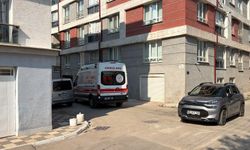 Seyyar satıcı sokak ortasında bıçaklandı
