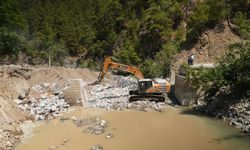 Kahramanmaraş’ta 53 Yıllık Köprü Yıkılıyor!