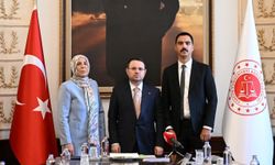 Bakan Gürlek, Muhsin Yazıcıoğlu’nun ailesiyle görüştü