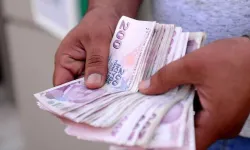 Benzine bir zam daha! Bazı illerde litre fiyatı 72,53 TL’yi aştı