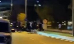Beylikdüzü'nde Kavşakta Korkunç Çarpışma! Motosikletteki İki Kişi Savruldu