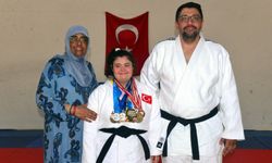 Kahramanmaraşlı Zeynep Sude 4 yılda 10 madalya kazandı