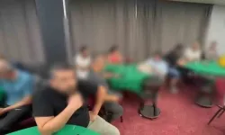 Düğün Salonu Görünümlü Kumarhaneye Polis Baskını! Gizli Geçit Şaşırttı