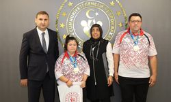 Dünya şampiyonu sporcu Zeynep Sude Bilginer’den ziyaret