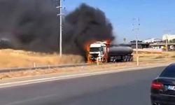 Gaziantep'te Seyir Halindeki Tanker Alev Topuna Döndü