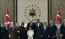Cumhurbaşkanı Erdoğan Kahramanmaraş'taki saldırıda ölen öğrencilerin ailesiyle görüştü