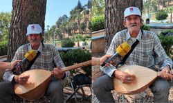 Kahramanmaraşlı ozan sokakta bağlama çalarak geçimini sağlıyor!