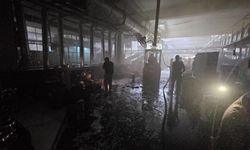 Kahramanmaraş'ta mutfak eşyası fabrikasında yangın