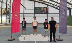 Kahramanmaraş'ta tenis şöleni! 56 sporcu madalya için yarıştı