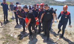 Konya'da yemleme botunu kurtarmak isterken can verdi
