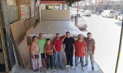 Mobilya ustası, fuar için 6 metrelik yatak üretti