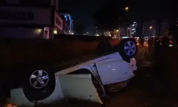 Otomobil araziye savrulup takla attı: 5 yaralı