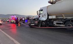 Tankerin altında kalan otomobildeki çift öldü