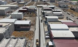 Kahramanmaraş Yeni Sanayi Sitesi’nde 3 sokakta asfalt çalışması başladı