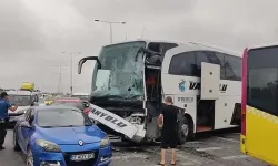 Yolcu otobüsü otobüse çarptı: 5 yaralı