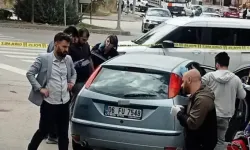 2 kişi otomobilde ölü bulundu