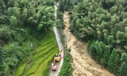 Çin’de heyelan: 3 ölü, 9 kayıp