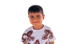 Boğazına oyuncak kaçan Mehmet 20 günlük yaşam savaşını kaybetti