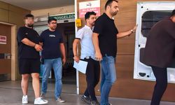 Kimlik bilgilerini ele geçirdikleri kişinin adına hesap açıp, dolandırıcılık yaptılar
