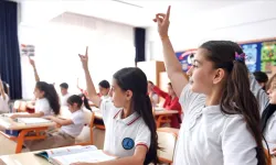 Antalya'da 23 Eylül Okullar Tatil mi? Çarşamba Antalya'da Okul Var mı?