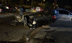 Antalya’da Otomobil Takla Attı, Motoru Yola Fırladı! 2 Kişi Yaralandı