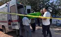 Baba, tahra ile oğlunu öldürüp gelini ve torununu yaraladı