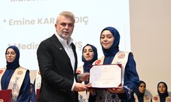 Başkan Görgel, 70 hafızın mezuniyet sevincine ortak oldu
