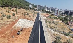 Kahramanmaraş’ta Doğu-Batı ulaşımını güçlendirecek yol asfaltlanıyor
