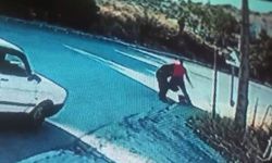Engelli vatandaşa tekmeli yumruklu saldırı kamerada