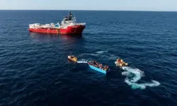 Göçmenleri taşıyan tekne battı: 1 ölü, 25 kayıp
