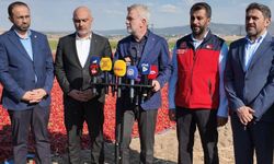 Kahramanmaraş biberinde hasat zamanı: Başkan Görgel üreticilerle buluştu