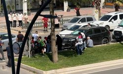 Kahramanmaraş'ta otomobil motosiklete çarptı: 2 yaralı hastanede