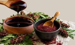 Kahramanmaraş'ın tescilli lezzeti Maraş Sumak Ekşi Akıtı'nın geleneksel üretimi başladı