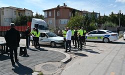 Kırıkkale’de 14 Yaşındaki Ehliyetsiz Sürücü Sınav Aracına Çarptı! 4 Kişi Yaralandı