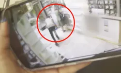 Müşterinin etek altı fotoğrafını çeken eczacı, eşine yakalandı
