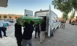 Taziye ziyareti dönüşü kazada ölen çift ile 2 çocuğu toprağa verildi