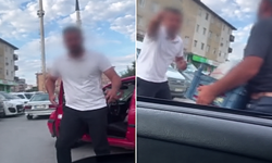 Trafikte korna kavgası büyüdü! Önünü kestiği araçtakileri tehdit etti