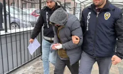 Üvey babasını bıçaklayarak öldüren sanık: Annemi korumak için müdahale ettim