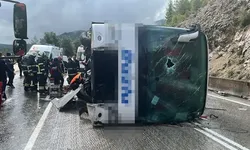 Yolcu otobüsü devrildi: 1 ölü, 7 yaralı