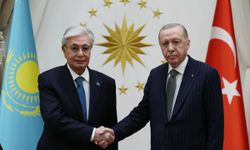 Erdoğan, Kazakistan Cumhurbaşkanı Tokayev ile Görüştü