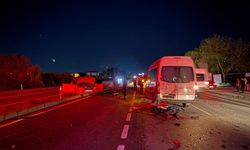 Manavgat'ta zincirleme trafik kazasında 4 kişi yaralandı