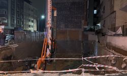 Bahçelievler'de İstinat Duvarı Yıkıldı, 2 Bina Boşaltıldı