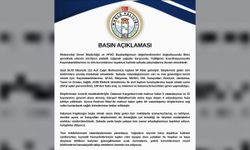 Bodrum'da Sağanak: Cadde ve Sokaklar Göle Döndü, Araçlar Yolda Kaldı