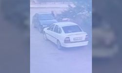 Bolu'da Park Halindeki Otomobilden Saat Çalındı